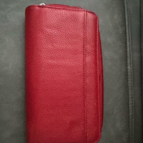 Red Wallet - Picture 2 of 4